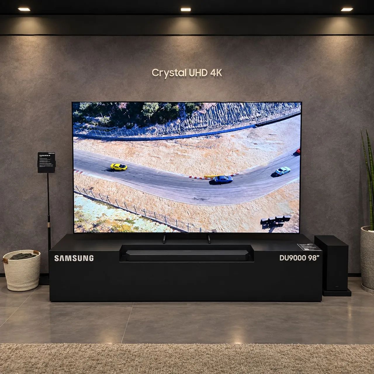 Smart TV  Samsung 98 Polegadas Lacrada DU9000