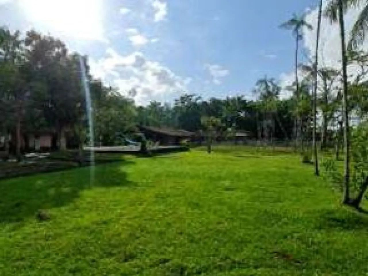 Área com 1,88 ha (com construções) - Centro - Marituba - PA - Foto 2