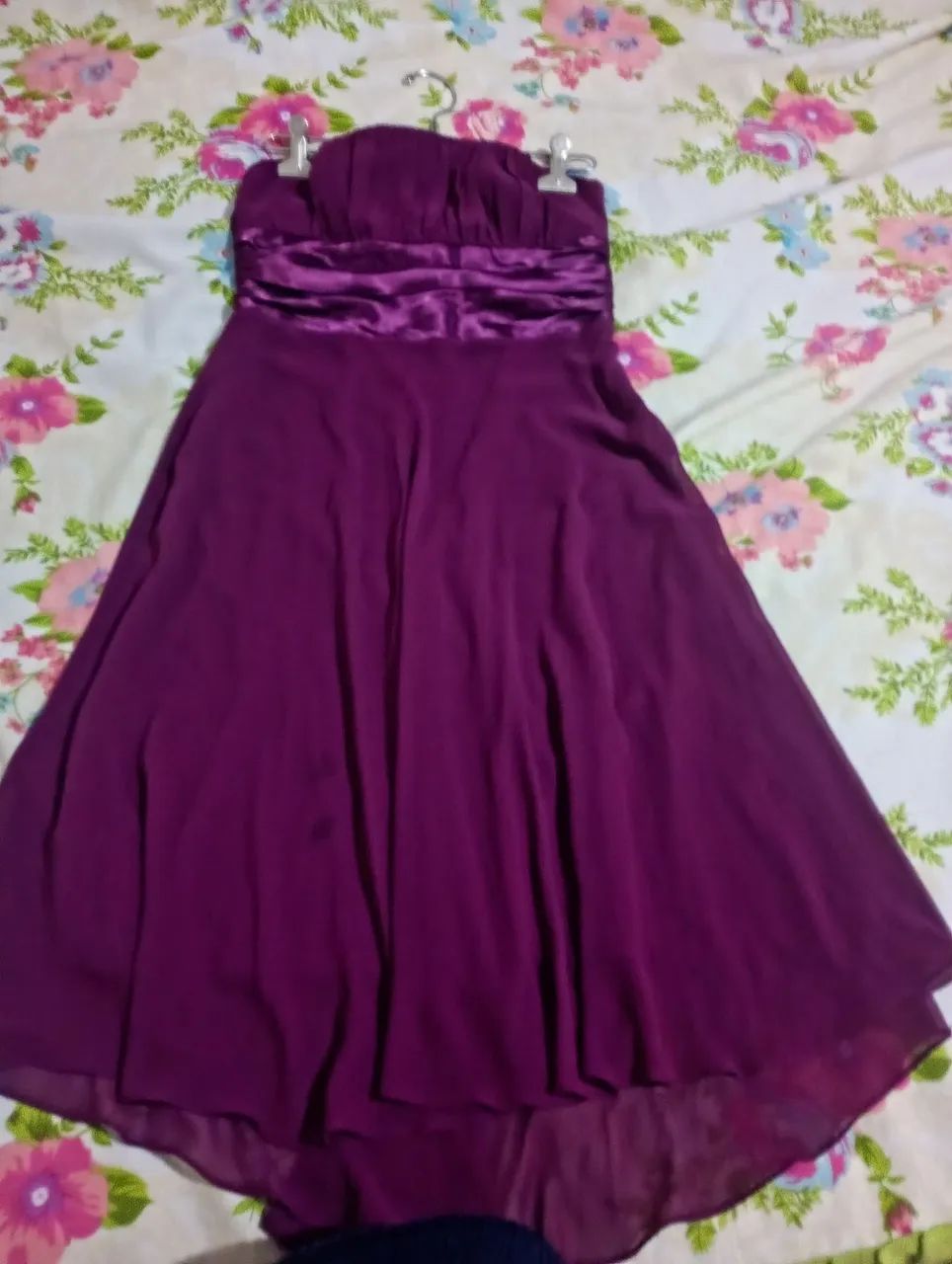 Vendo dois vestidos de festa 