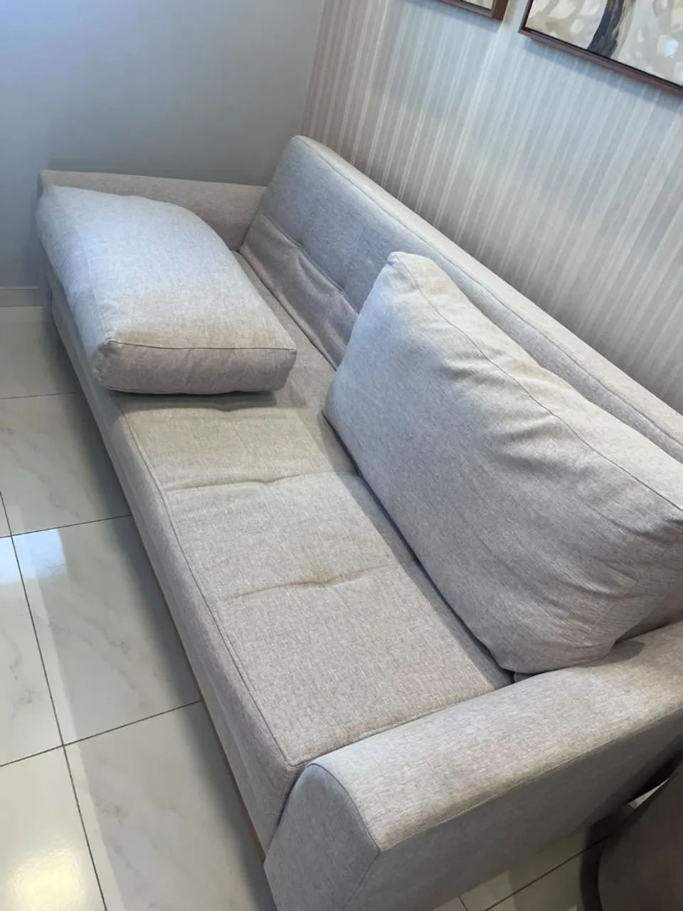 VENDO-SE SOFÁ CAMA EM LINHO seminovo! - Foto 5
