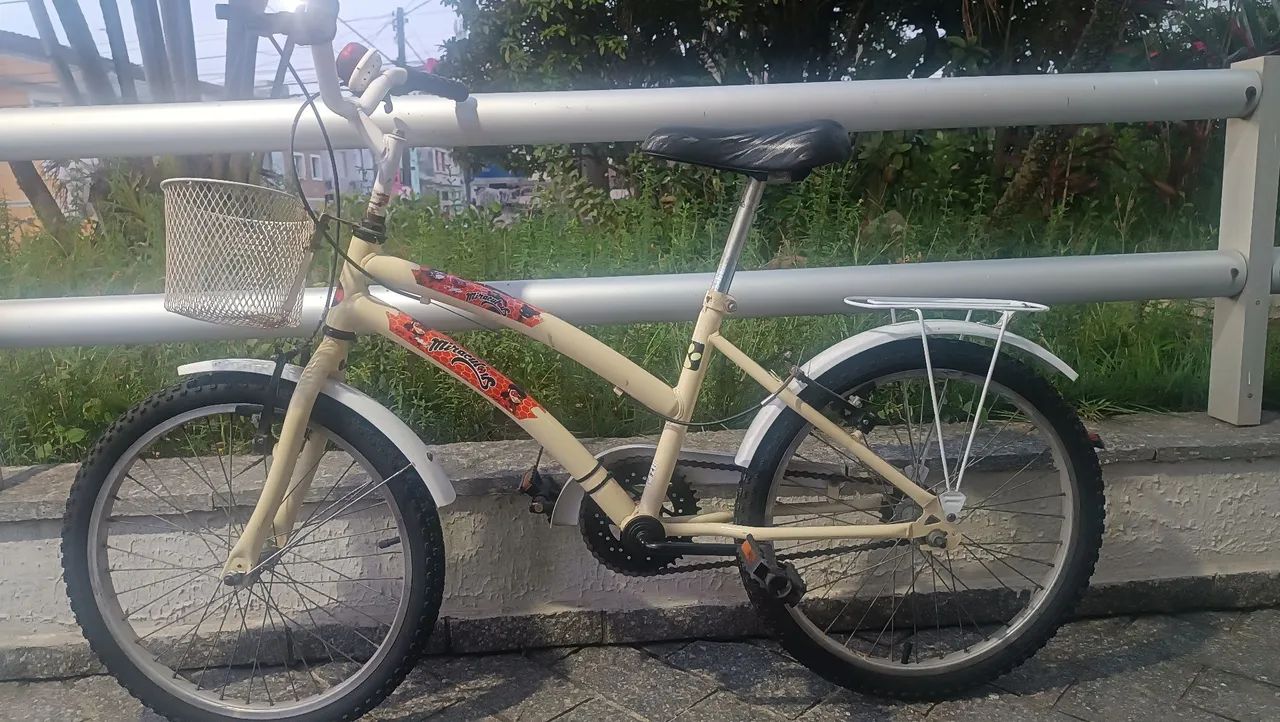 BICICLETA CECI ARO 20 RETRÔ INFANTIL - TEMA LADYBUG