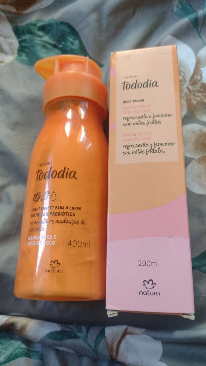 Kit creme  e body splash 