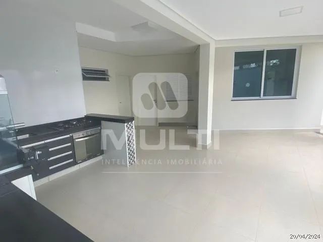 Casa - JARDIM KARAIBA