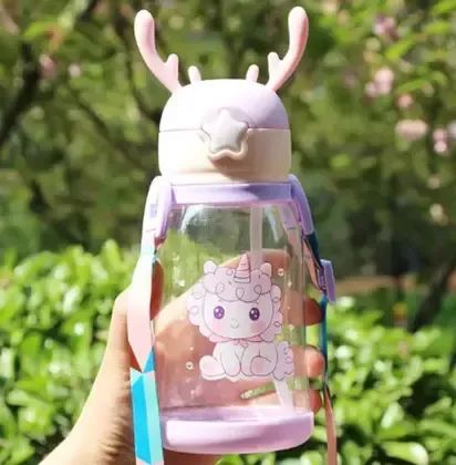 Garrafa De Alce Água Infantil Com Canudo - 600ml  - Foto 4