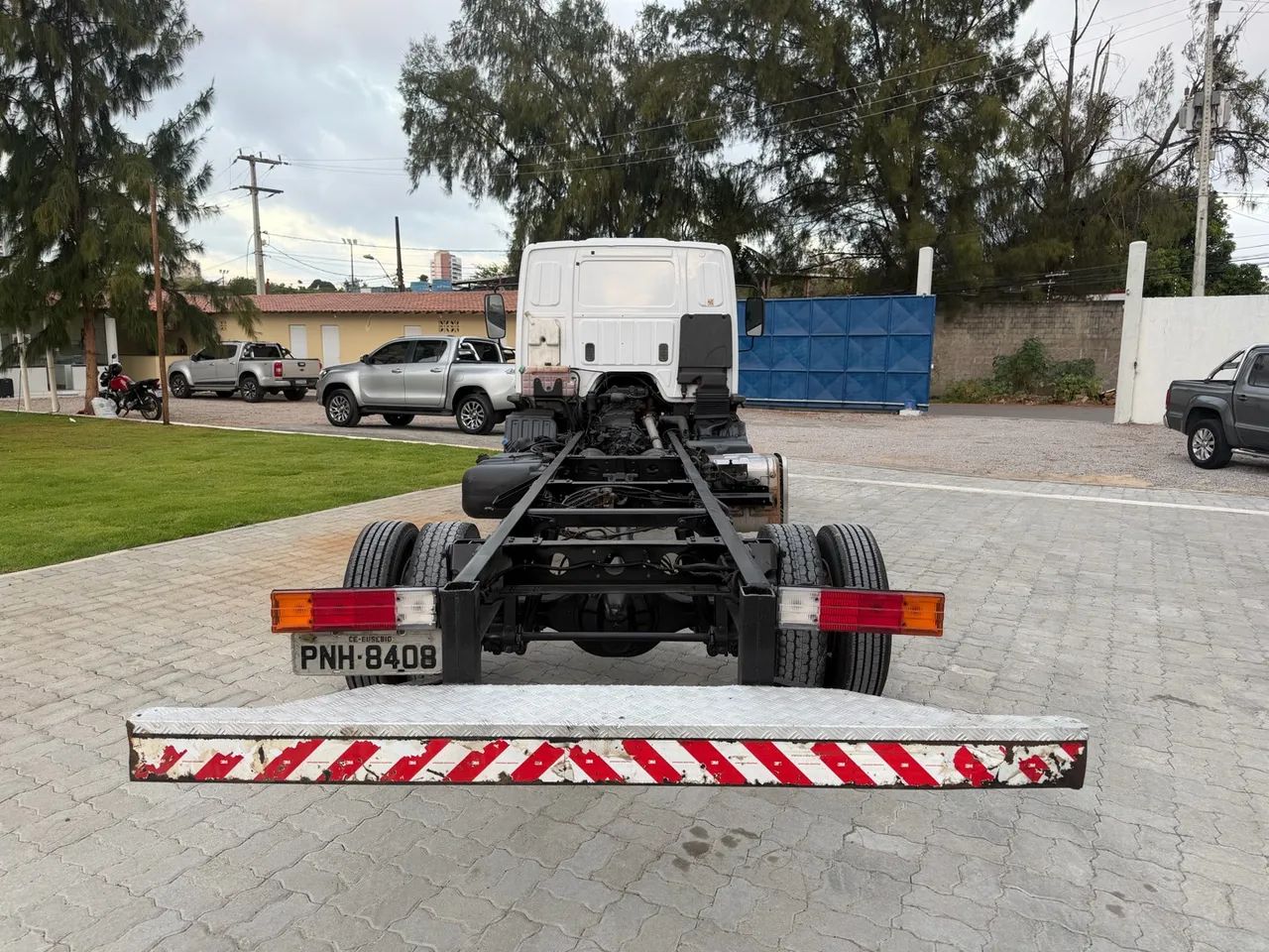 Accelo 815 - Foto 4