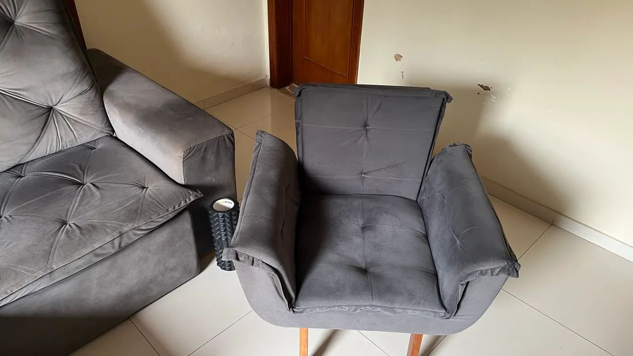 Poltrona semi nova 