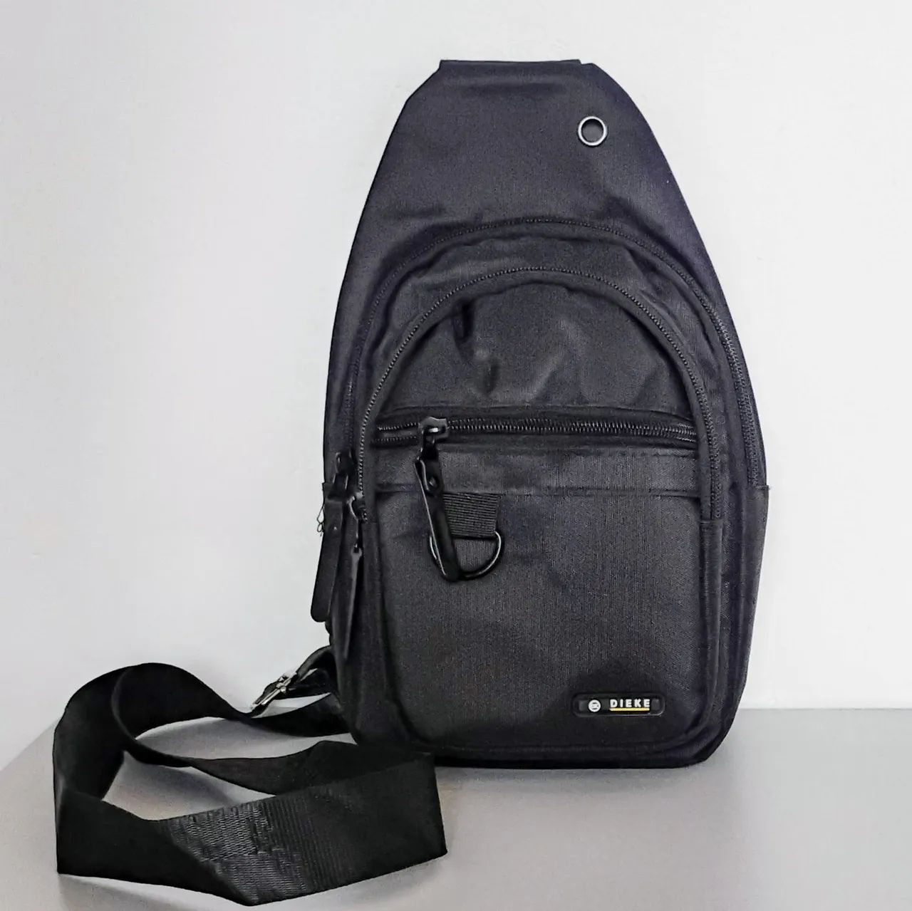 Mini Mochila Transversal + Garrafa com Termômetro Digital - Foto 4