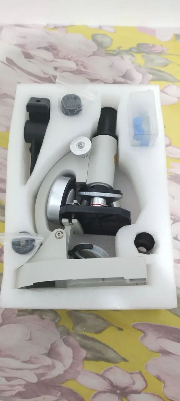 Microscópio 64962189990146124