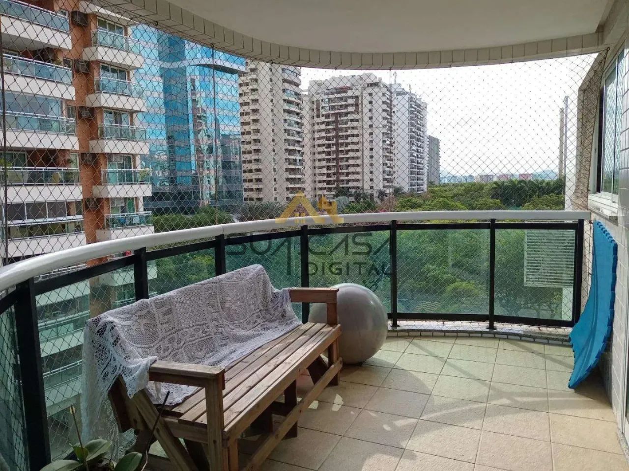 Apartamento 2 quartos com varanda e lazer completo na Península - Barra da Tijuca REF: IPA