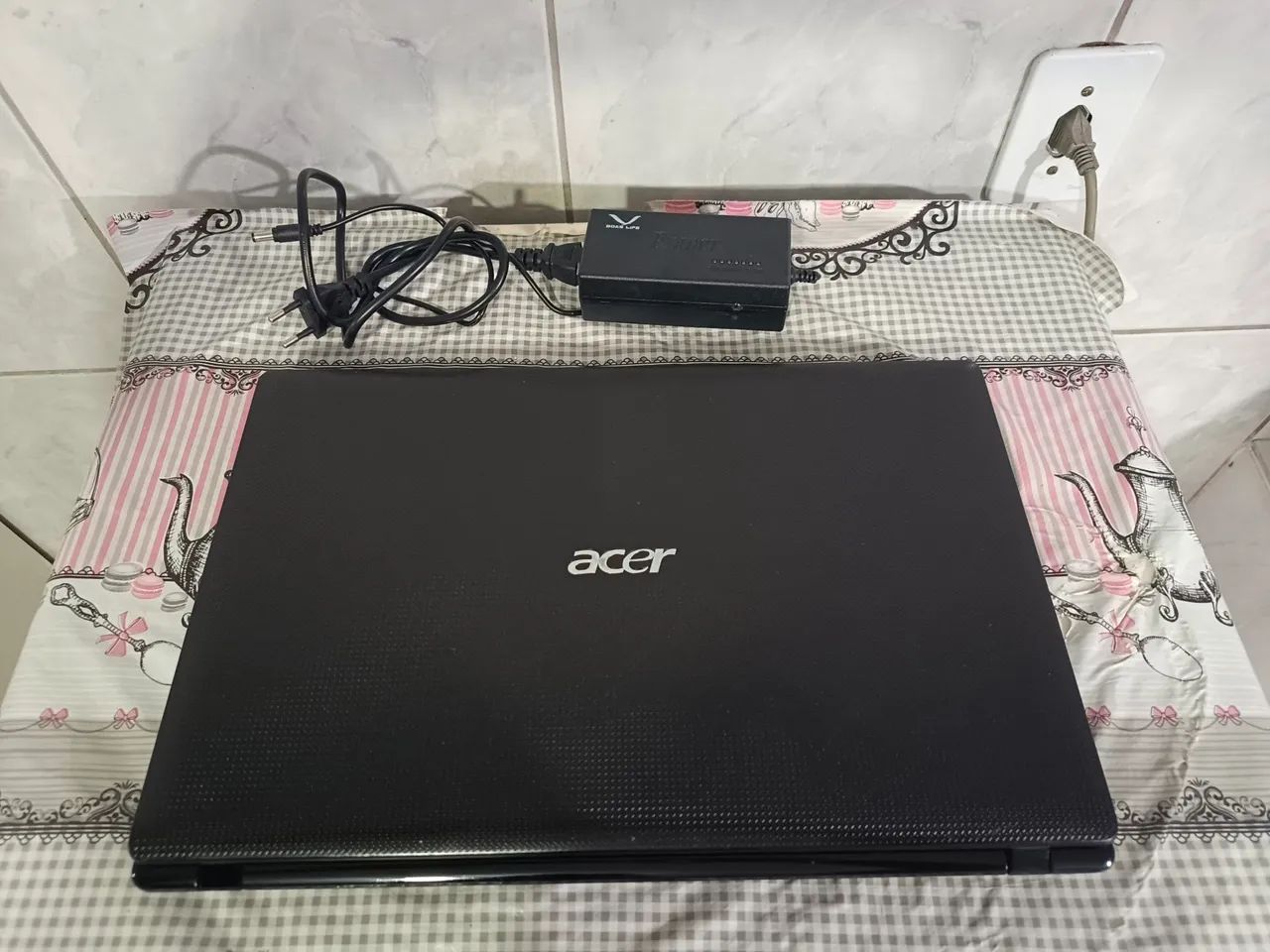 Notebook Acer i3 com 6gb memória, ssd, teclado ok, carregador. - Foto 3