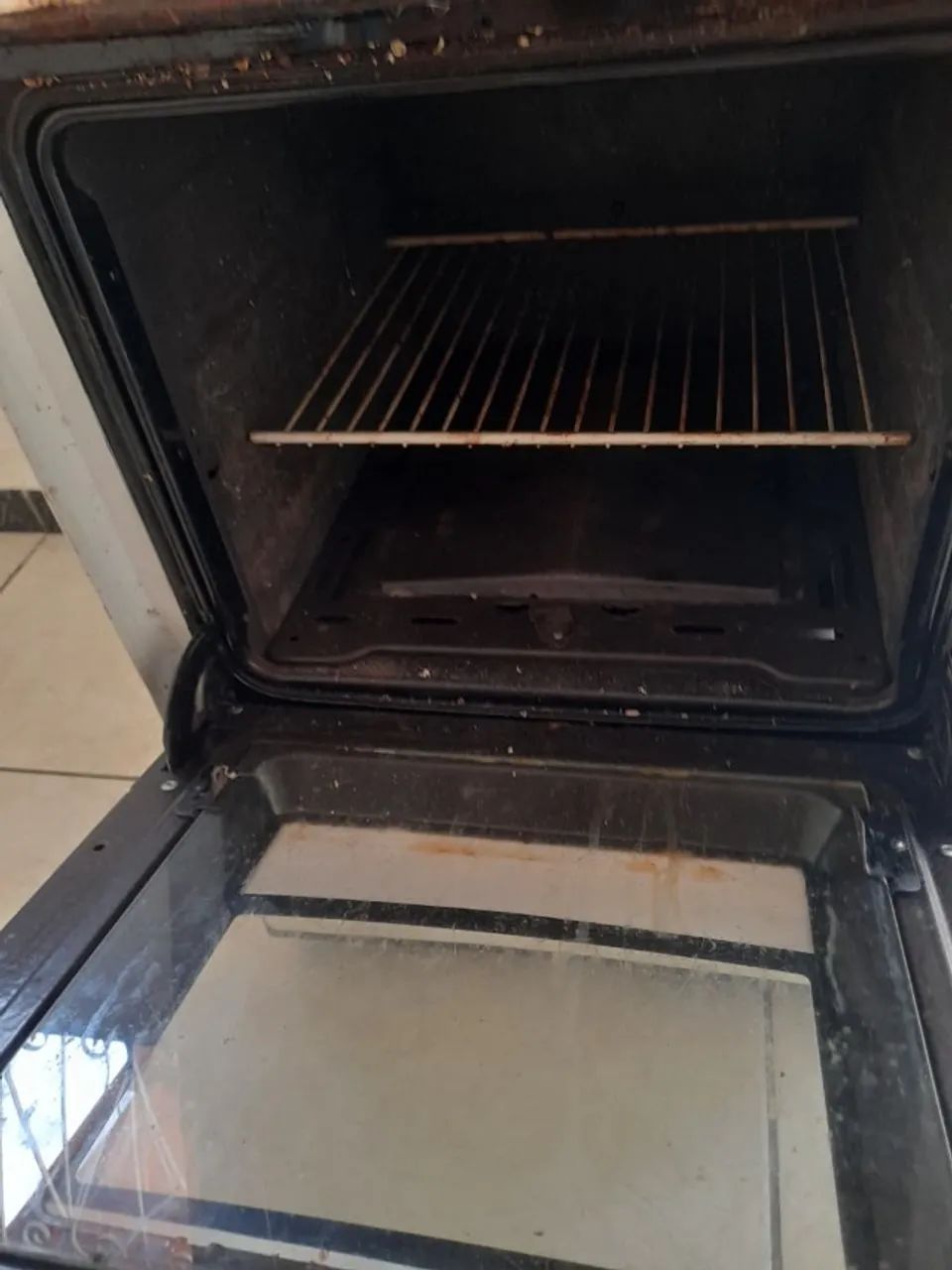 Fogão a gás 4 bocas, grades duplas de ferro - Foto 2