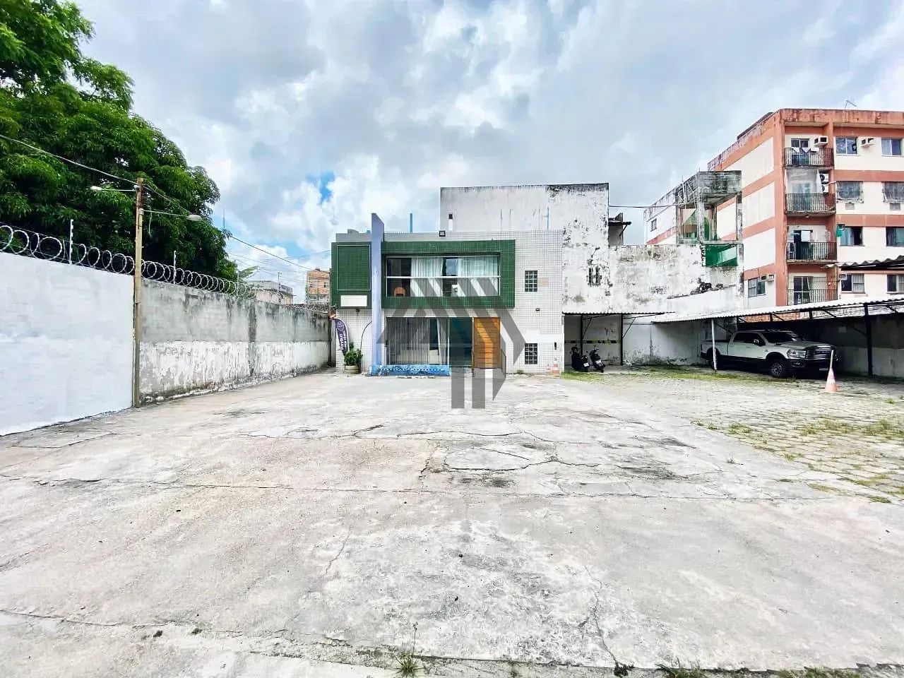 Sala para locação com aproximadamente 38m², em prédio comercial, estacionamento rotativo e - Foto 5