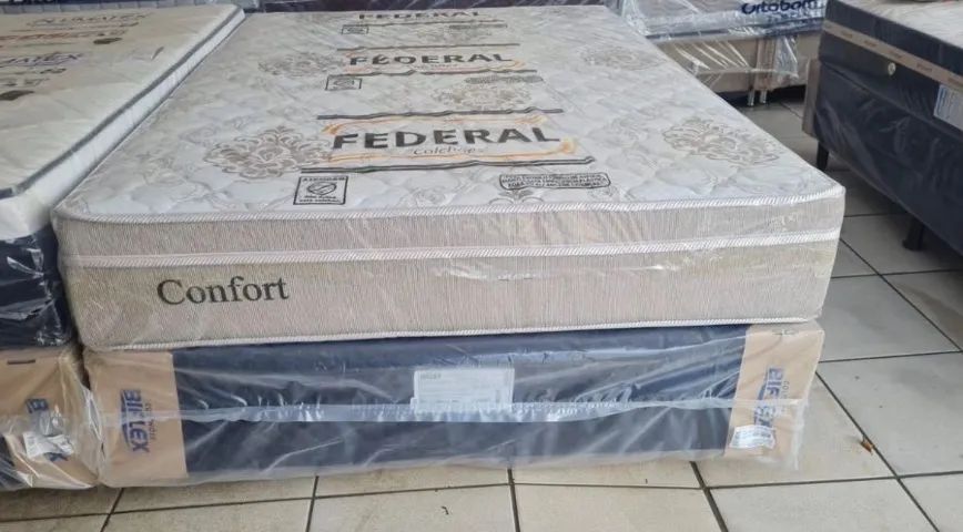 Cama box casal (com molas) novo