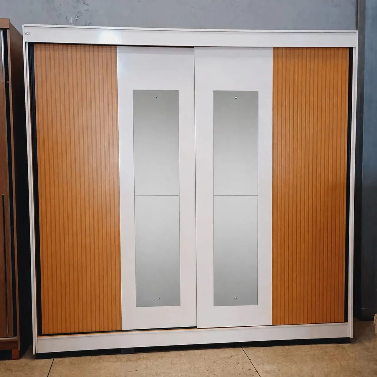 Guarda-Roupa Casal 2 portas de correr 