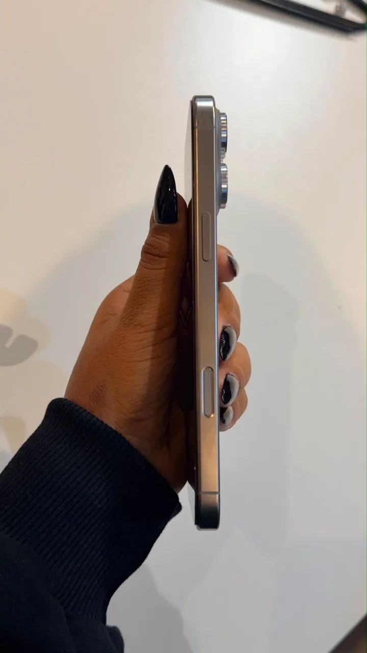 iPhone 16 pro max 256GB cinza  - Foto 3