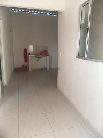 Aluga-se casa em candeias - Foto 3