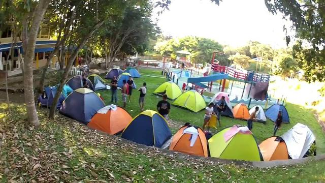 Barracas Novas para 3 lugares (entrega grátis)