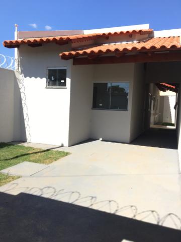 Carolina Parque Casa com varanda na frente com dois quartos sendo um suíte com ducha - Foto 4