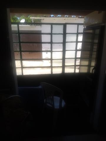 Casa com salão de festa e comércio uma padaria e confeitaria montada tudo encruzo - Foto 5