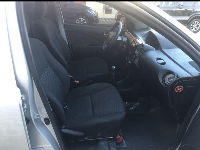 V/T Etios sedan X 1.5 2015/2015 de particular, Ipva 2019 ok! - Foto 6