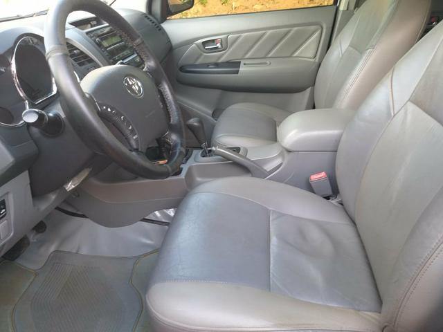 Hilux 10/10 SRV Diesel 4x4 automática. Muito Conservada! - Foto 5