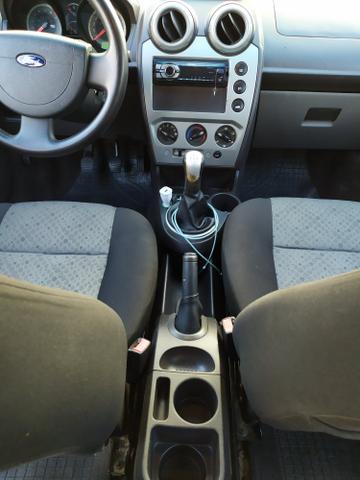 Lindo Fiesta Rocam 1.6 2014 - Foto 10