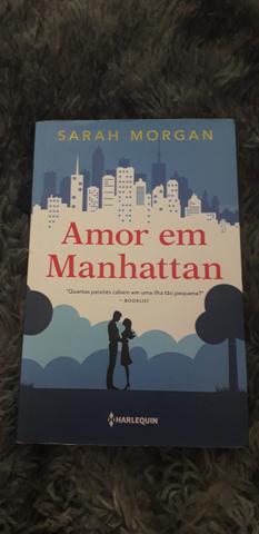Livro " Amor em Manhattan" em ótimo estado