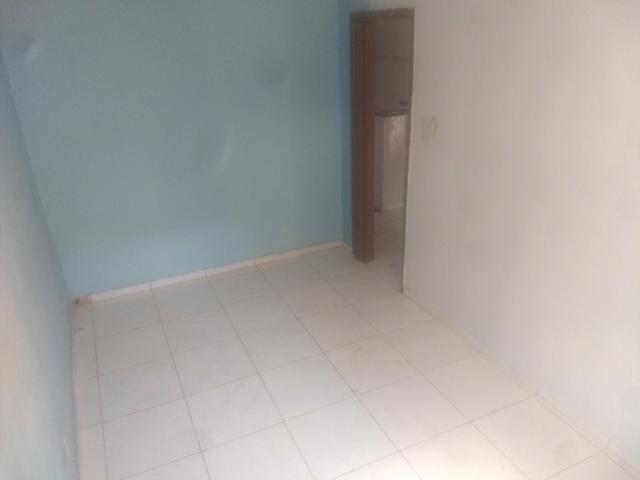 Alugo uma casa 2/4 térreo na ribeira - Foto 4