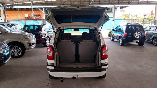 Chevrolet Zafira ZAFIRA 2.0 MPFI ELEGANCE 8V FLEX 4P MANUAL 4P - Foto 10