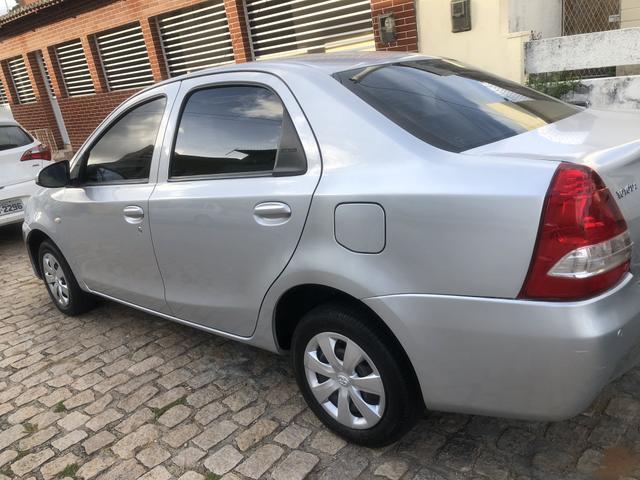 V/T Etios sedan X 1.5 2015/2015 de particular, Ipva 2019 ok!
