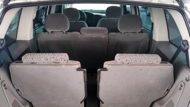 Chevrolet Zafira ZAFIRA 2.0 MPFI ELEGANCE 8V FLEX 4P MANUAL 4P - Foto 8