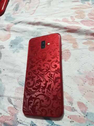 J6+ PLUS ja com pelicula de vidro e de carbono - Foto 2