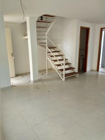 Ampla casa com 3 quartos, sendo 1 suíte, 3 banheiros, no bairro Engenho em Itaguaí