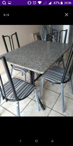 Mesa de mármore