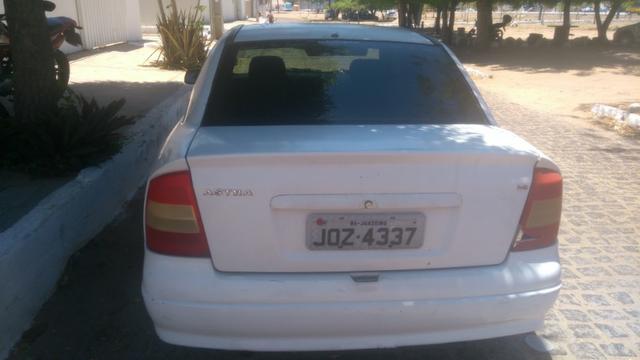 Astra - Foto 2