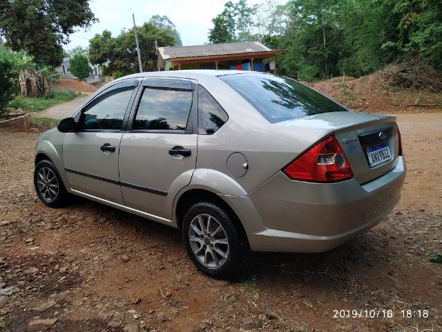 Fiesta sedan - Foto 4