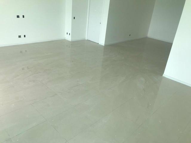 Excelente ap. 220m2 4 suítes 4 vagas - Foto 8