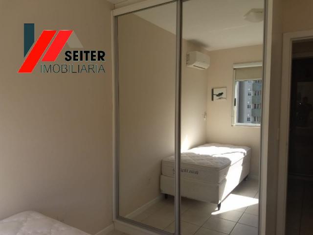 Apartamento mobiliado de 2 dormitorios suite e sacada com churrasqueira no itacorubi - Foto 19