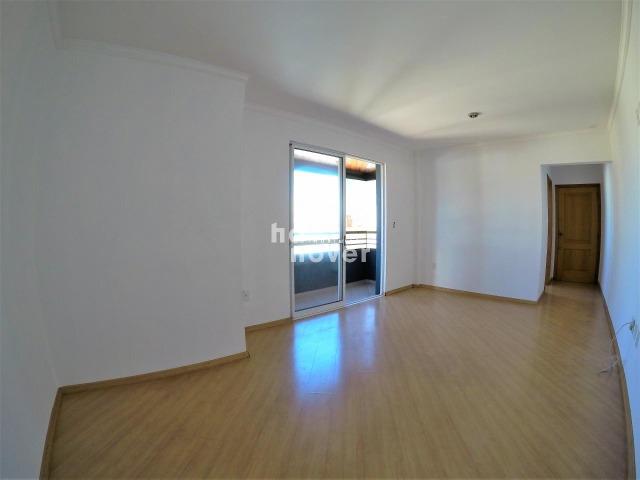 Apartamento 3 Dormitórios (1 Suíte), Sacada, Garagem, Elevador - Foto 4