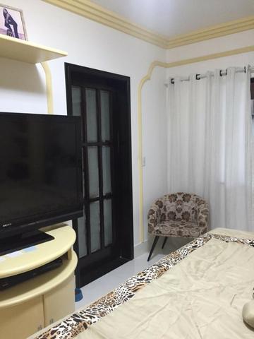 Casa Moderna de 5 quartos sendo quatro suítes toda no Blindex e porcelanato - Foto 4