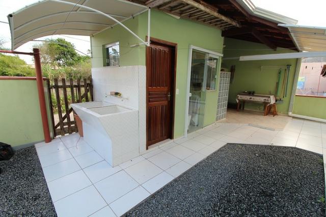 1257 Excelente imóvel em alvenaria no Bairro Costeira, rua pavimentada - Foto 20