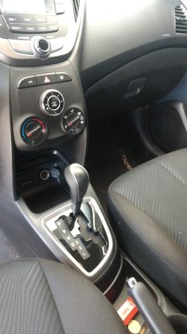Hb20 1.6 Confort Plus 2014/2015 - Foto 20