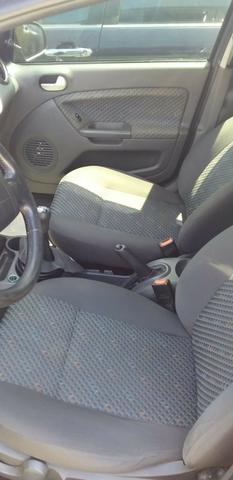 Ford fiesta 1.6 completo 2005 - Foto 4