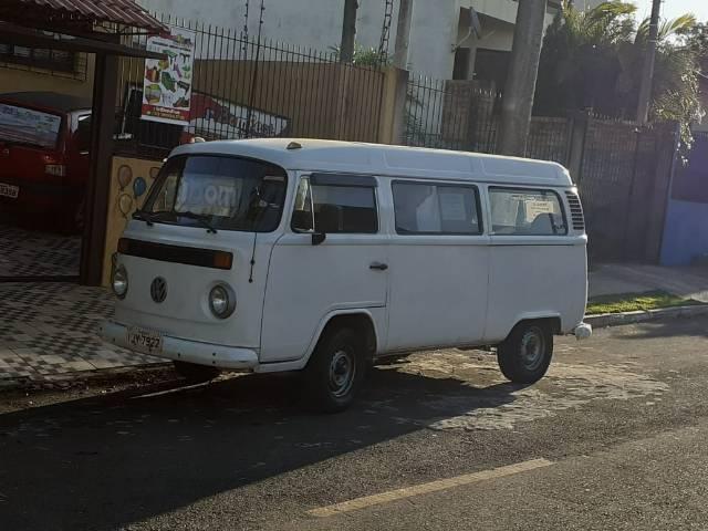 Kombi 2001 com GNV - Barbada