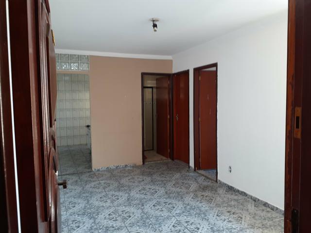 Vende se ou aluga se AP de 2 dormitórios