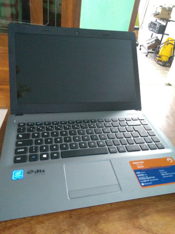 Barbada: Notebook Positivo 4G, 500 MG, 14 ", pouco uso.