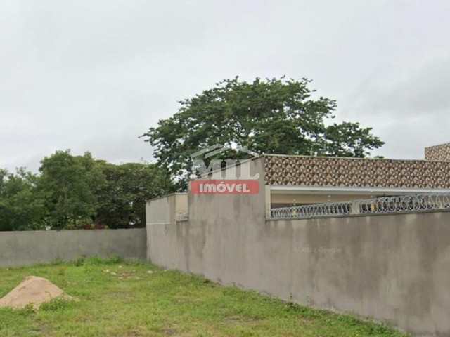 LOTE EM ARUANÃ - GO DE 800 METROS / Lote possui muro no fundo e na lateral