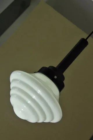 Luminaria Opaline Branca com Base de Metal - Original Anos 50 - Foto 3