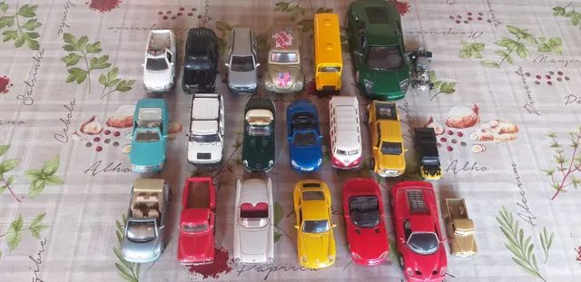 carrinhos miniatura