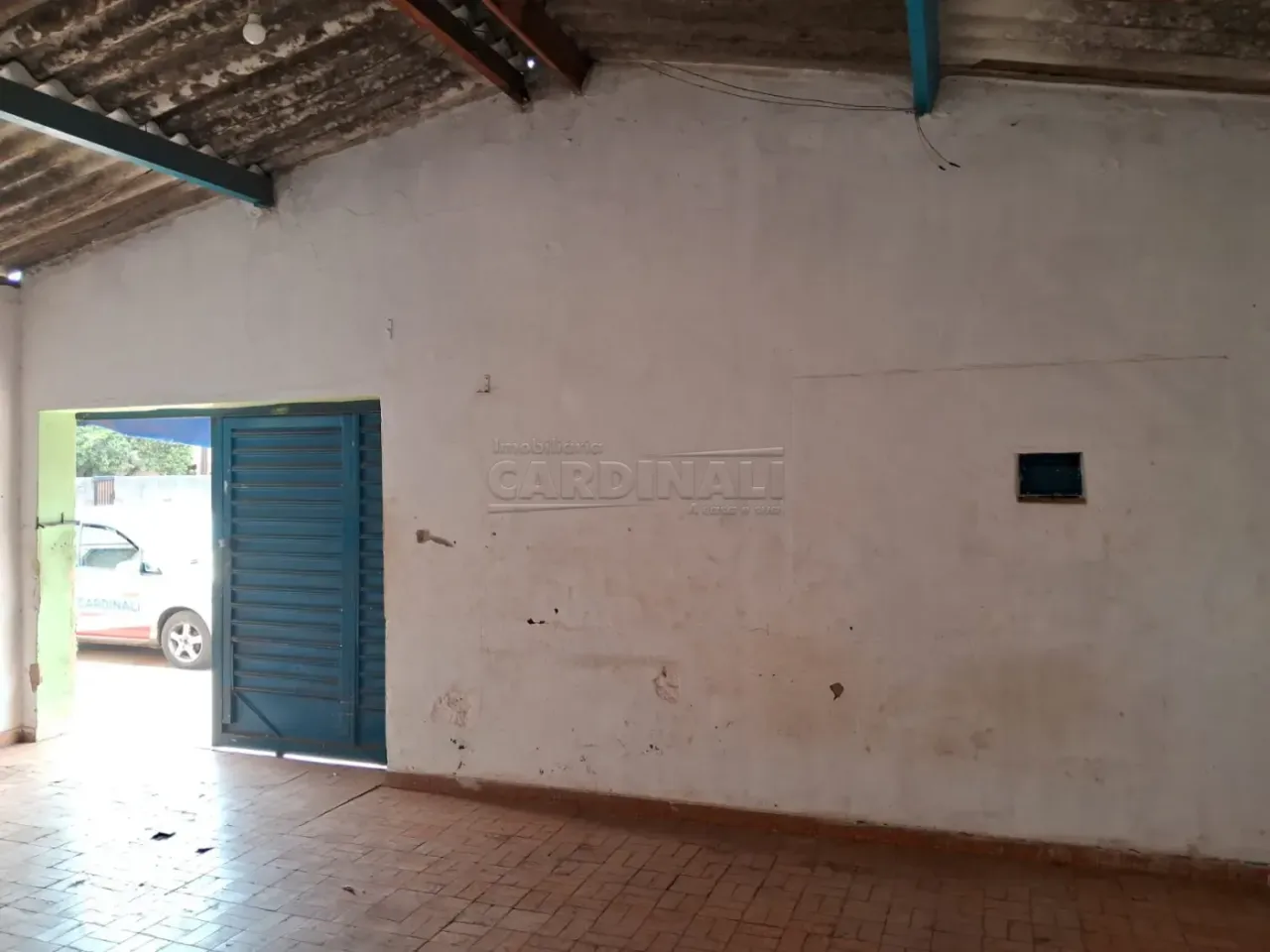 Casa com ótima localização no centro de Guatapara